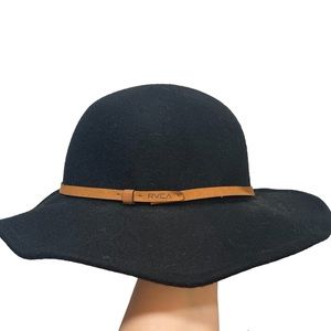RVCA • black wool floppy belted hat OS